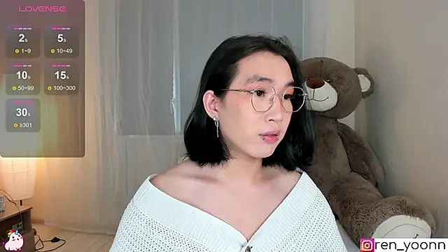 Snapshot of Ren_yoon chatting on June 19, 2026, 9:35 am Ren yoon online show from June 19, 2026, 9:35 am
