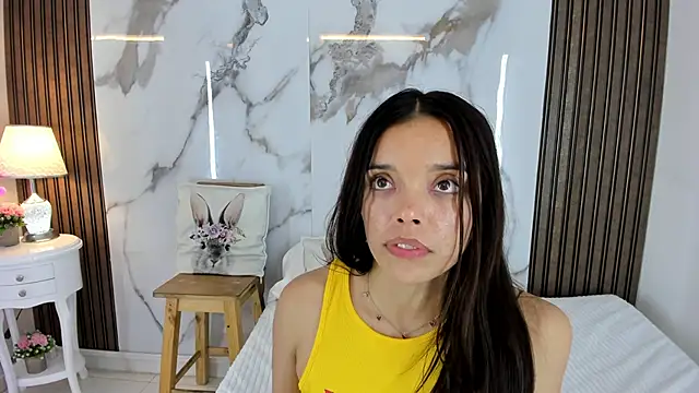 hannahill69 online show from December 28, 2024, 10:36 am