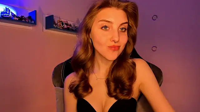 CassiaBlade1 online show from February 17, 2025, 7:21 pm