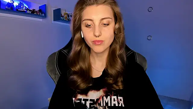 CassiaBlade1 online show from February 21, 2025, 7:43 pm