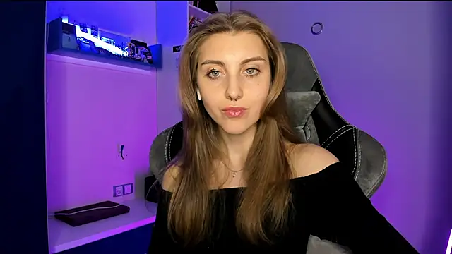 CassiaBlade1 online show from March 7, 2025, 7:16 pm