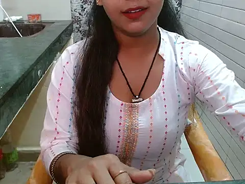 Snapshot of LovingPihu chatting on September 12, 2025, 5:29 am LovingPihu online show from September 12, 2025, 5:29 am