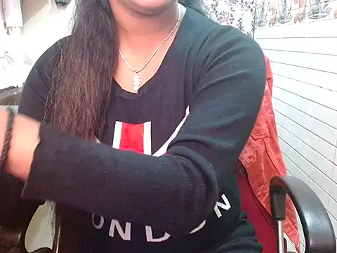 LovingPihu online show from February 3, 2026, 6:00 am