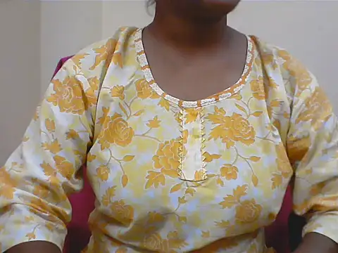 LovingPihu online show from July 19, 2026, 5:11 am