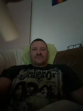 Snapshot of nesta233 chatting on March 28, 2026, 6:57 am nesta233 online show from March 28, 2026, 6:57 am