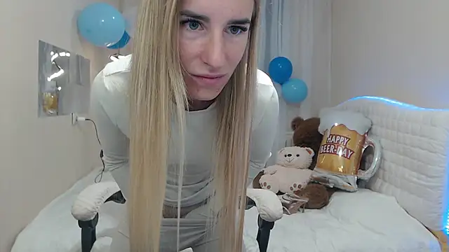 DeboraHorny online show from September 18, 2025, 6:04 am