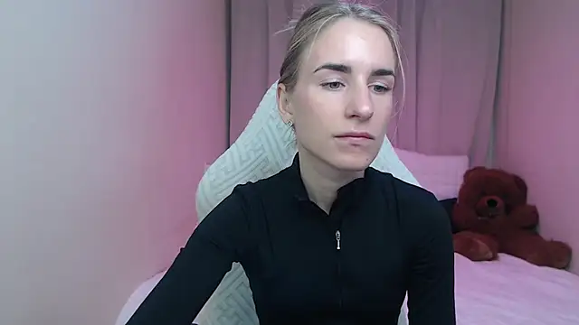 Snapshot of DeboraHorny chatting on April 24, 2026, 6:05 am DeboraHorny online show from April 24, 2026, 6:05 am