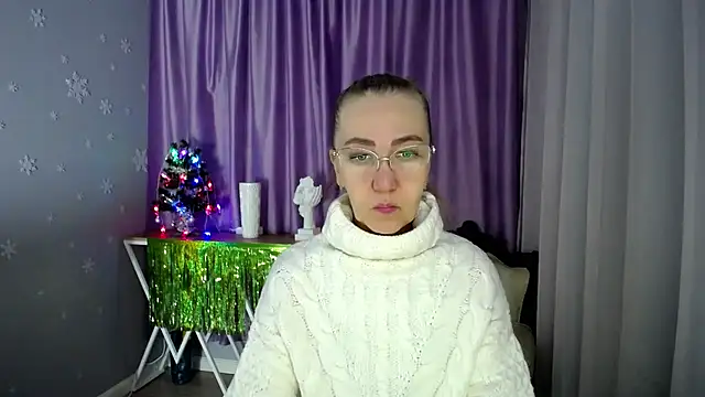 queen a n i online show from January 10, 2025, 9:13 am