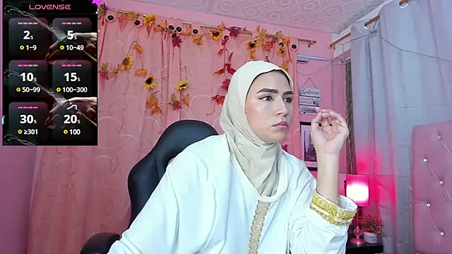 DarshaKhemu online show from February 3, 2025, 8:46 pm