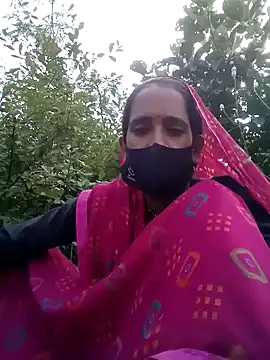 Snapshot of Mohni_Das chatting on October 13, 2025, 8:14 am Mohni Das online show from October 13, 2025, 8:14 am