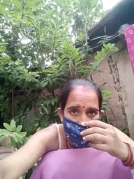 Snapshot of Mohni_Das chatting on October 23, 2025, 3:28 am Mohni Das online show from October 23, 2025, 3:28 am