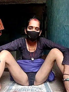 Snapshot of Mohni_Das chatting on June 4, 2026, 9:15 am Mohni Das online show from June 4, 2026, 9:15 am