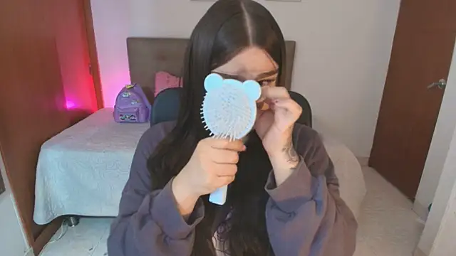 Miley Baker online show from April 20, 2026, 1:03 pm