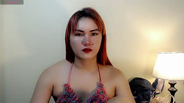 Snapshot of beatrice_21 chatting on July 15, 2026, 1:27 pm beatrice 21 online show from July 15, 2026, 1:27 pm