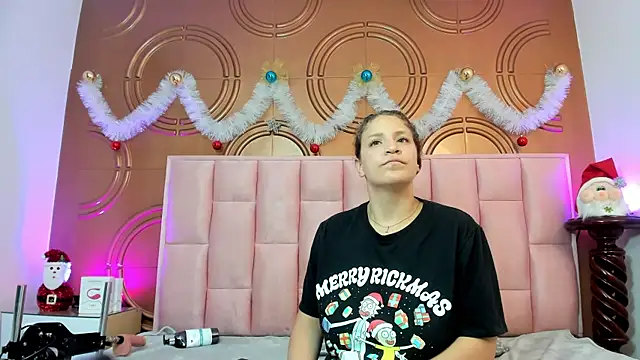 Snapshot of valeriaa19 chatting on December 22, 2024, 8:38 am valeriaa19 online show from December 22, 2024, 8:38 am