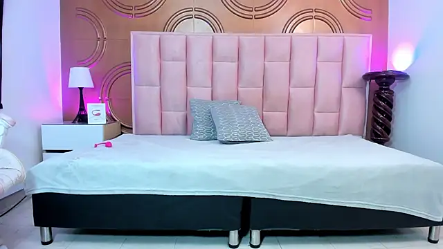 Snapshot of valeriaa19 chatting on March 13, 2025, 5:22 am valeriaa19 online show from March 13, 2025, 5:22 am