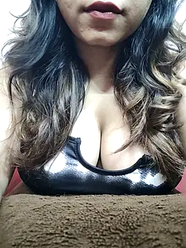 Snapshot of RESHMI_07 chatting on September 16, 2025, 3:24 pm RESHMI 07 online show from September 16, 2025, 3:24 pm