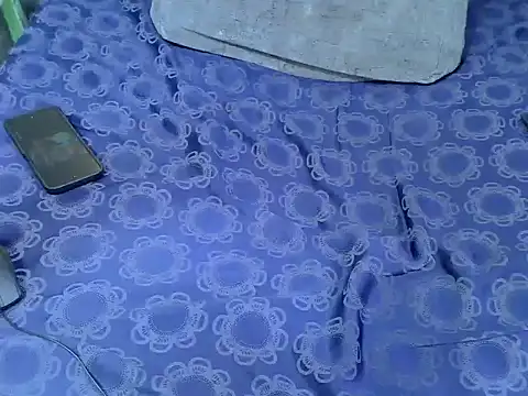 Shearivera  online show from October 25, 2025, 1:29 pm