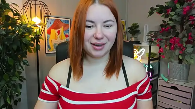 LAYLAxSTAR online show from November 14, 2025, 7:29 am