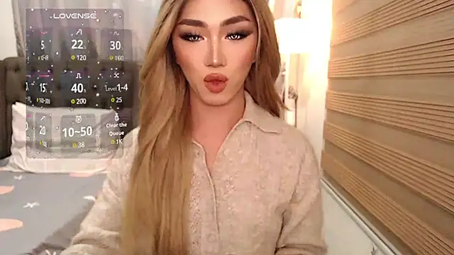 Snapshot of Local_Hoelyx chatting on December 30, 2024, 2:19 pm Local Hoelyx online show from December 30, 2024, 2:19 pm