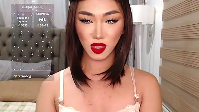 Snapshot of Local_Hoelyx chatting on January 14, 2025, 3:15 pm Local Hoelyx online show from January 14, 2025, 3:15 pm