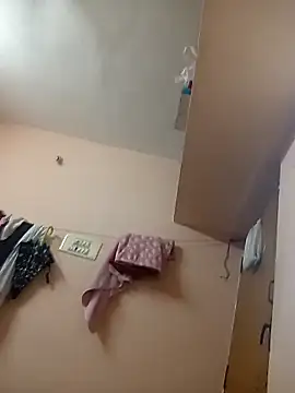 Snapshot of falooda288 chatting on March 6, 2025, 3:24 am falooda288 online show from March 6, 2025, 3:24 am