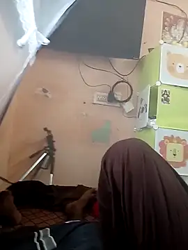 Snapshot of falooda288 chatting on March 11, 2025, 6:21 am falooda288 online show from March 11, 2025, 6:21 am