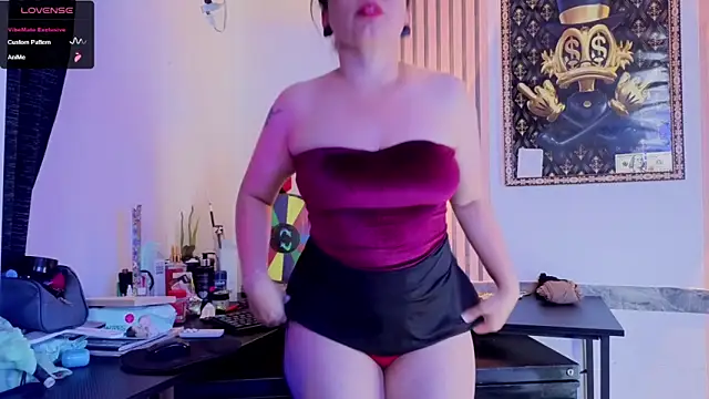 Snapshot of Ivvannaparis chatting on May 1, 2026, 4:44 pm Ivvannaparis online show from May 1, 2026, 4:44 pm