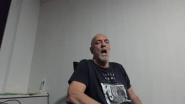 Snapshot of Herba_Mare chatting on October 3, 2025, 7:44 pm Herba Mare online show from October 3, 2025, 7:44 pm