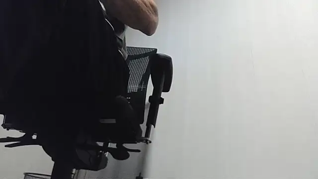 Snapshot of Herba_Mare chatting on March 9, 2026, 10:14 pm Herba Mare online show from March 9, 2026, 10:14 pm