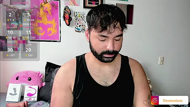 johnnyalx online show from November 4, 2025, 7:46 pm