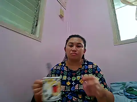 LalaiAsian online show from October 5, 2025, 2:43 am