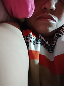 LalaiAsian online show from November 27, 2025, 8:55 pm