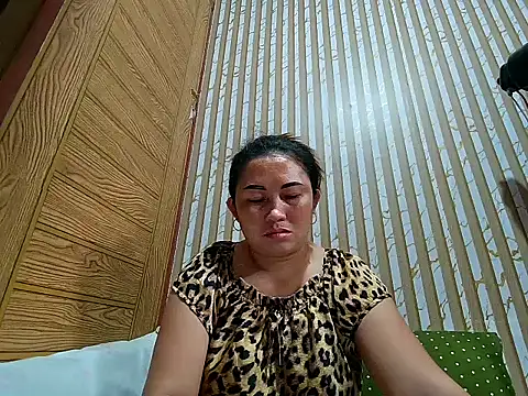 LalaiAsian online show from February 28, 2026, 12:22 am