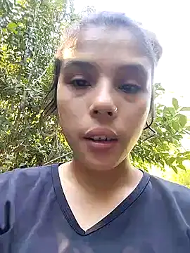 mariamac420 online show from February 22, 2025, 7:47 pm