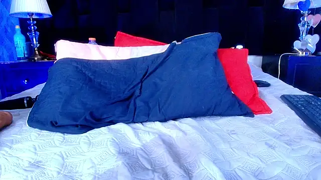 shelsyloreds online show from February 24, 2025, 3:09 pm