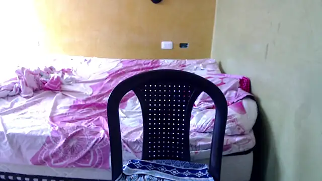 yulieth bbw online show from February 23, 2025, 5:50 pm