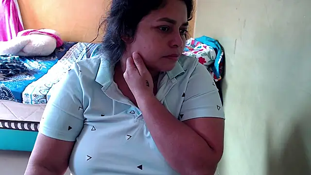 yulieth bbw online show from January 6, 2026, 2:32 pm