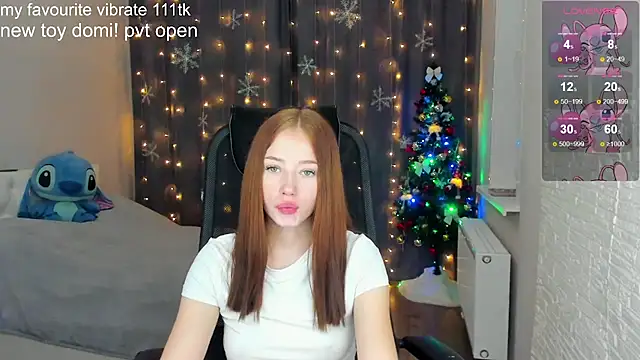 Hot Mia  online show from December 9, 2024, 3:11 pm