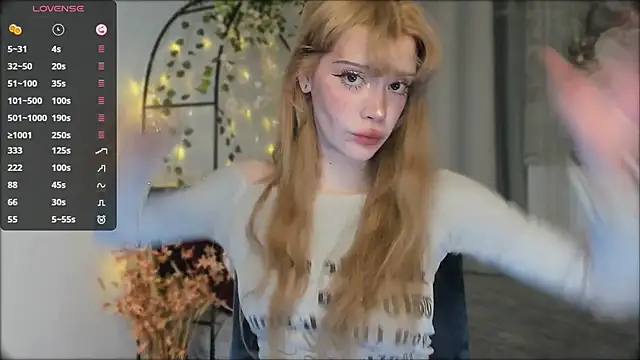 boobsybootie online show from April 7, 2026, 8:31 pm