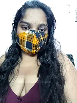 Snapshot of lovely-latha chatting on January 6, 2025, 6:20 pm lovely-latha online show from January 6, 2025, 6:20 pm