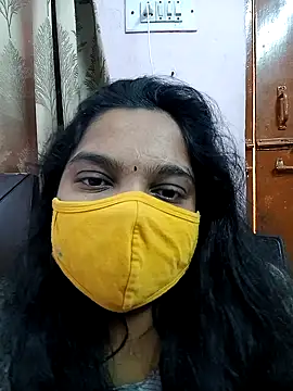 Snapshot of lovely-latha chatting on February 6, 2025, 9:00 am lovely-latha online show from February 6, 2025, 9:00 am