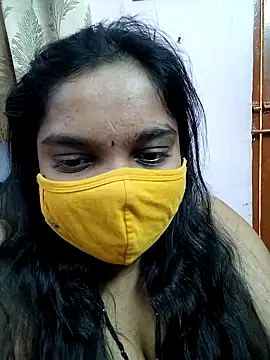 Snapshot of lovely-latha chatting on February 10, 2025, 11:04 am lovely-latha online show from February 10, 2025, 11:04 am