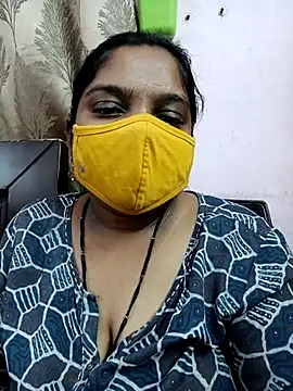 Snapshot of lovely-latha chatting on March 10, 2025, 5:29 pm lovely-latha online show from March 10, 2025, 5:29 pm