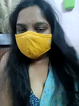 Snapshot of lovely-latha chatting on March 18, 2025, 9:31 am lovely-latha online show from March 18, 2025, 9:31 am