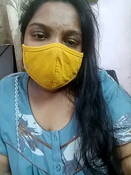 Snapshot of lovely-latha chatting on March 18, 2025, 9:43 pm lovely-latha online show from March 18, 2025, 9:43 pm