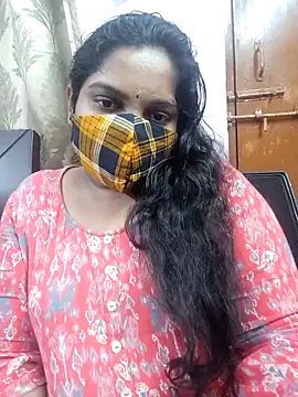 Snapshot of lovely-latha chatting on October 8, 2025, 5:32 pm lovely-latha online show from October 8, 2025, 5:32 pm