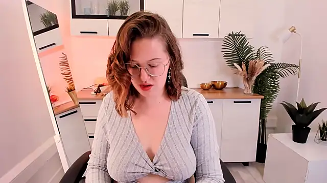 Charmy Gracy online show from February 24, 2026, 10:46 am