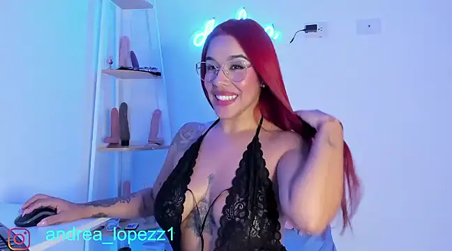 andrea lopezz  online show from December 12, 2024, 11:03 pm