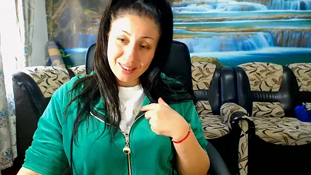 MoistMady online show from March 7, 2025, 10:45 am